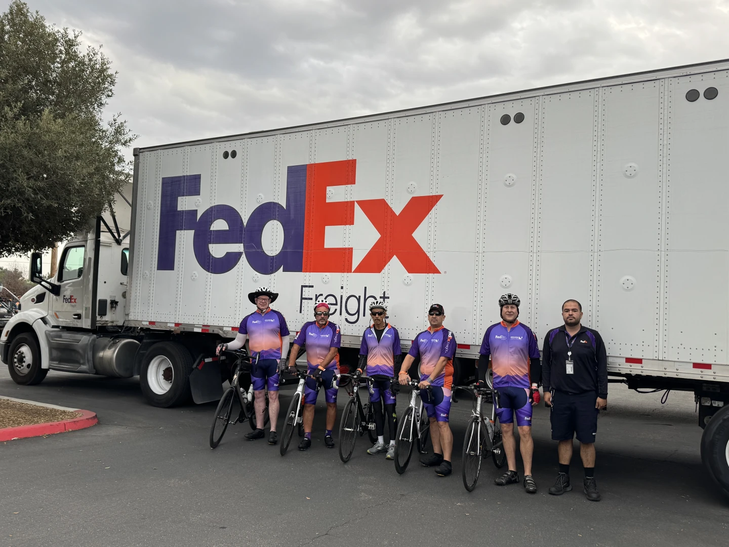 Current and former FedEx Freight employees participate in the annual Bike MS: Bay to Bay ride in Carlsbad, Calif.